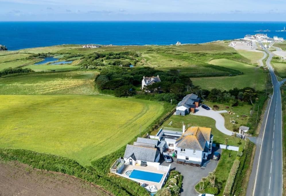 Ferienwohnung The Old Dairy, Land'S End, Sennen Exterior foto